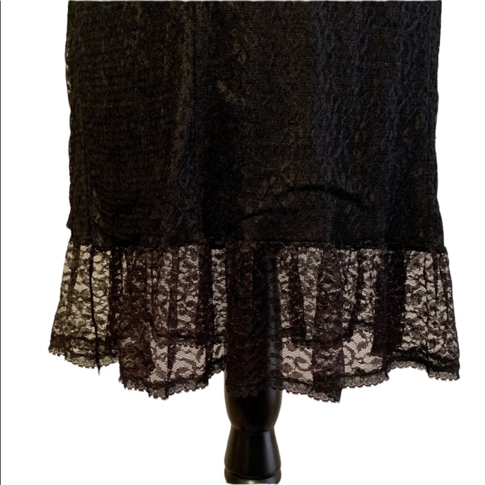 * ON HOLD FOR Huntress * Vintage Sexy Black Lace Slip - Picture 7 of 9